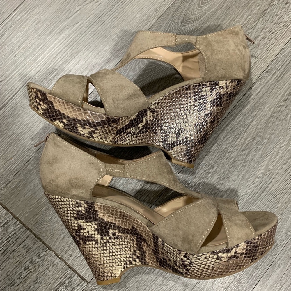 Nine West Python Wedge Platform Sandals Size 9.5 - image 5